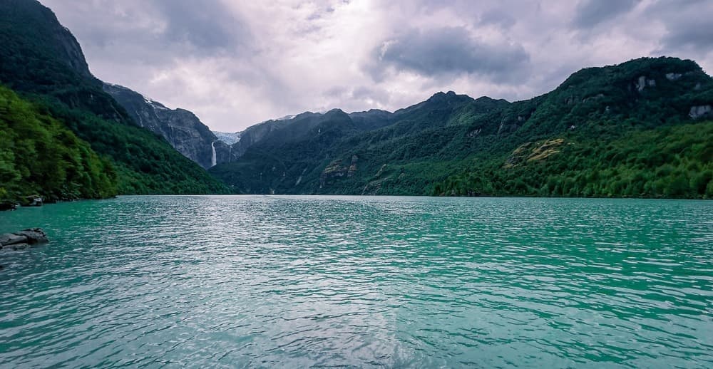 parc national queulat shutterstock 2491312989